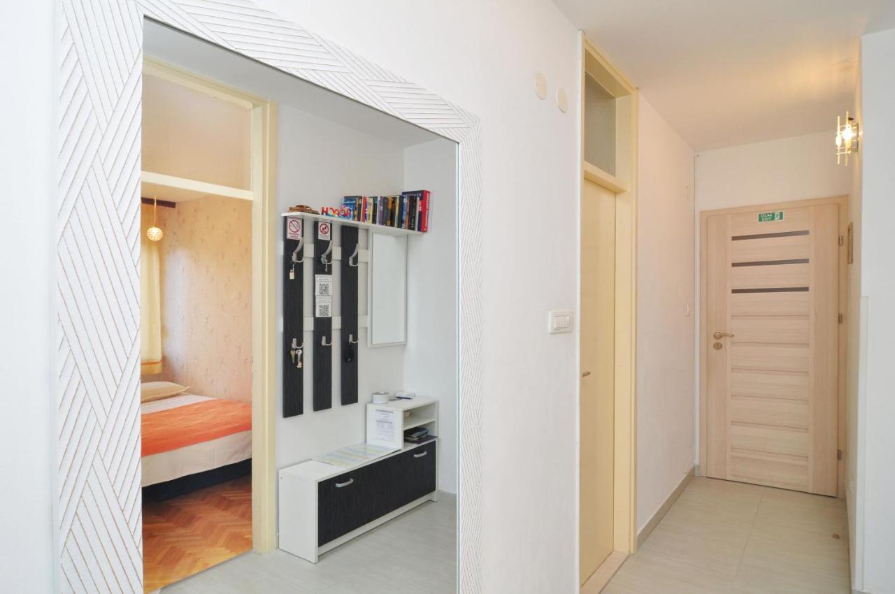 Full Equipped Flat Close To Apartment *