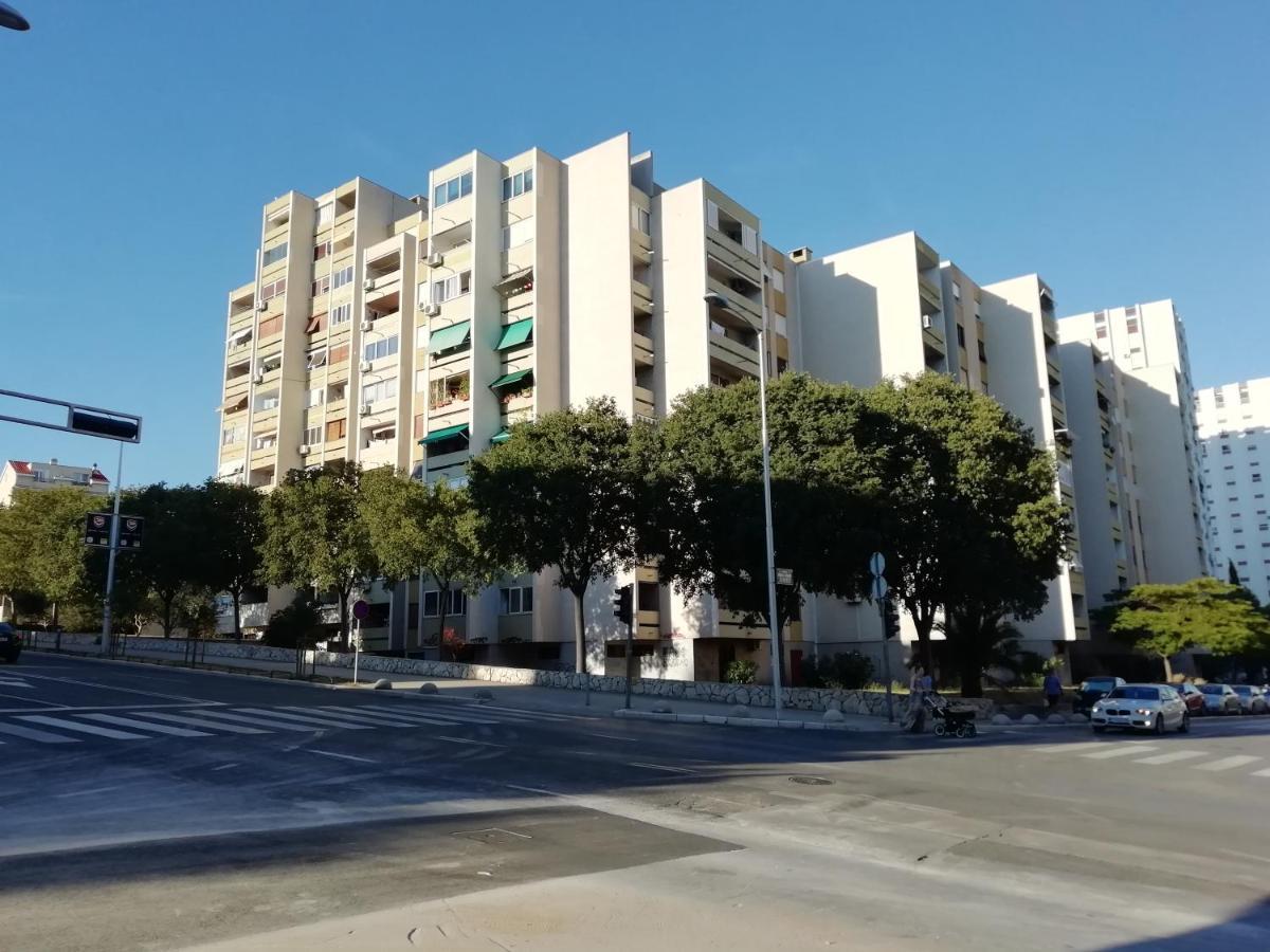 Full Equipped Flat Close To Apartment Split